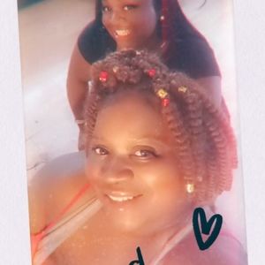 Meet your Posher, Nora